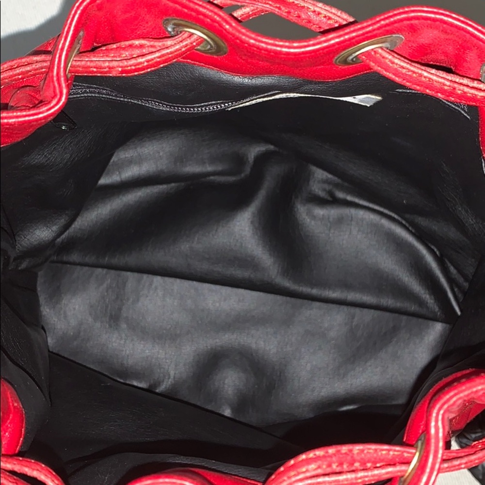 JAY HERBERT QUILTED LEATHER DRAWSTRING BUCKET BAG - Picture 9 of 11